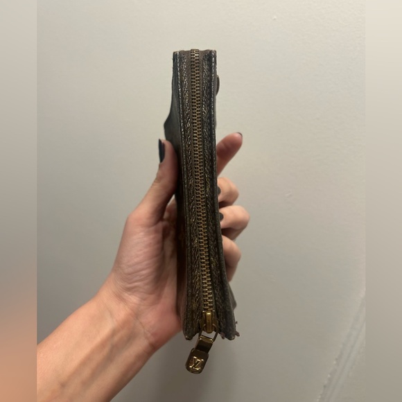 Louis Vuitton Brown and Gold Monogram Pouch EUC - Picture 8 of 15